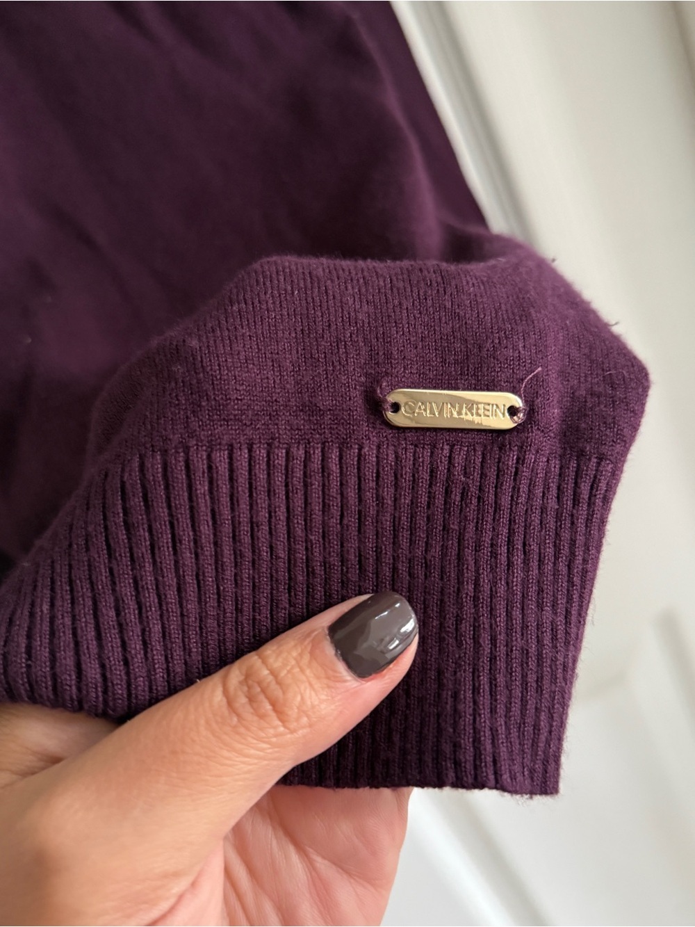 CK Plum Turtle Neck - Picture 4 of 9